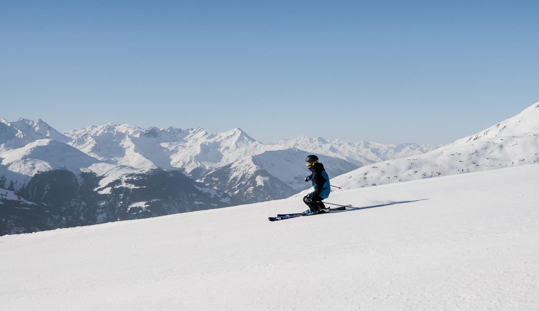 Skifahren und Snowboarden in der Surselva